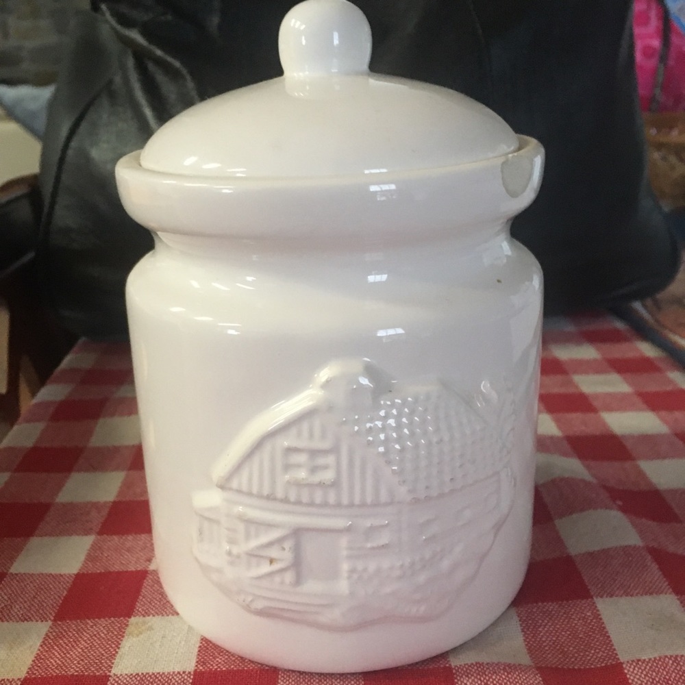 Chestnut Creek Canister